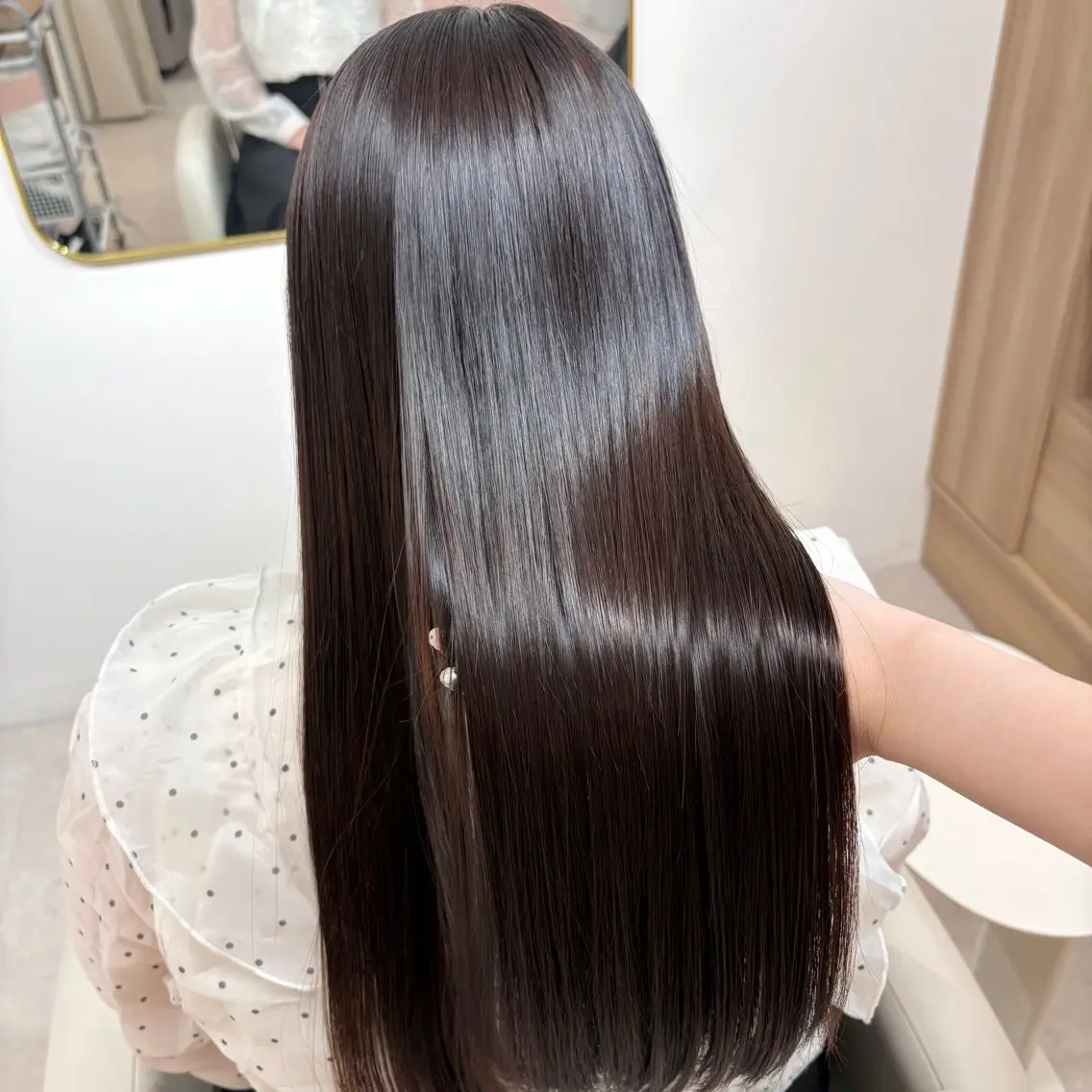 【梅雨前の対策に!☂】髪質改善ストレート+カット✂1stepトリートメント付🫧の写真