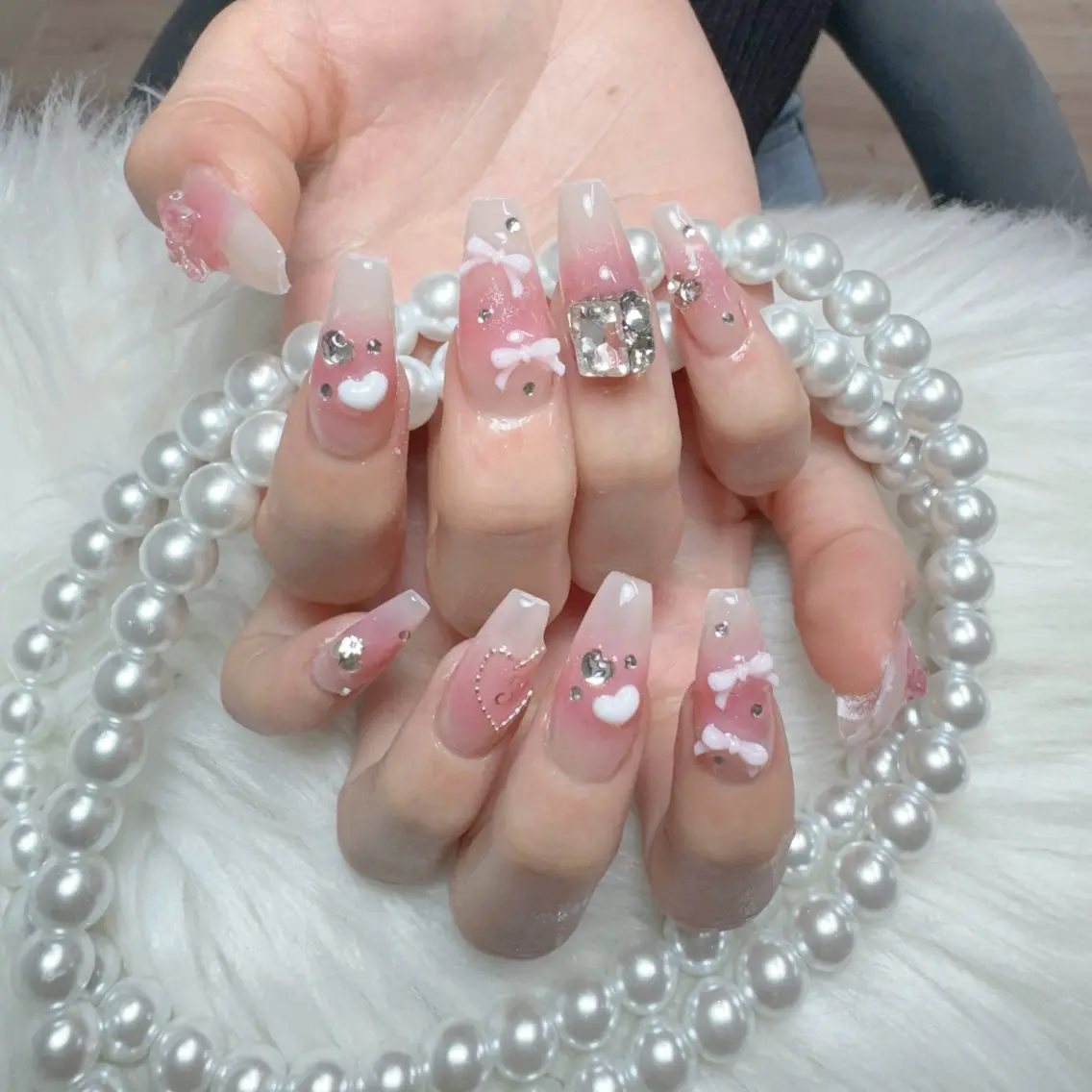 ネイル ハンドネイル 🎀nana🫧 ワンホンネイル🎀のネイルデザイン