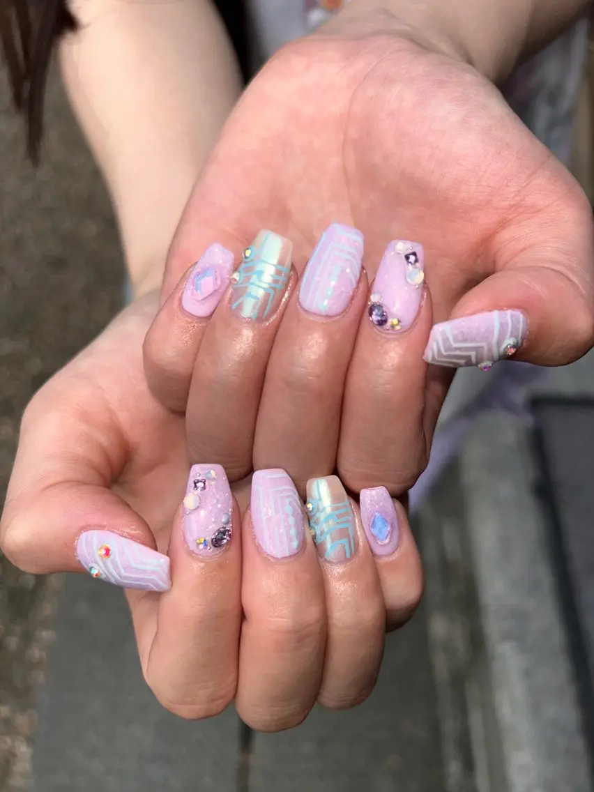 ネイル ハンドネイル フットネイル ✴︎ Delightのネイルデザイン