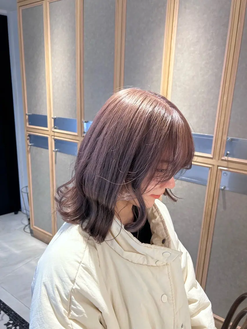 カラー ベージュカラー ブリーチ ミルクティーベージュ ピンクカラー ヘアカラー トリートメント ヘッドスパ ヘアセット miko🪽地毛風/ ハイトーン/レイヤーのヘアスタイル