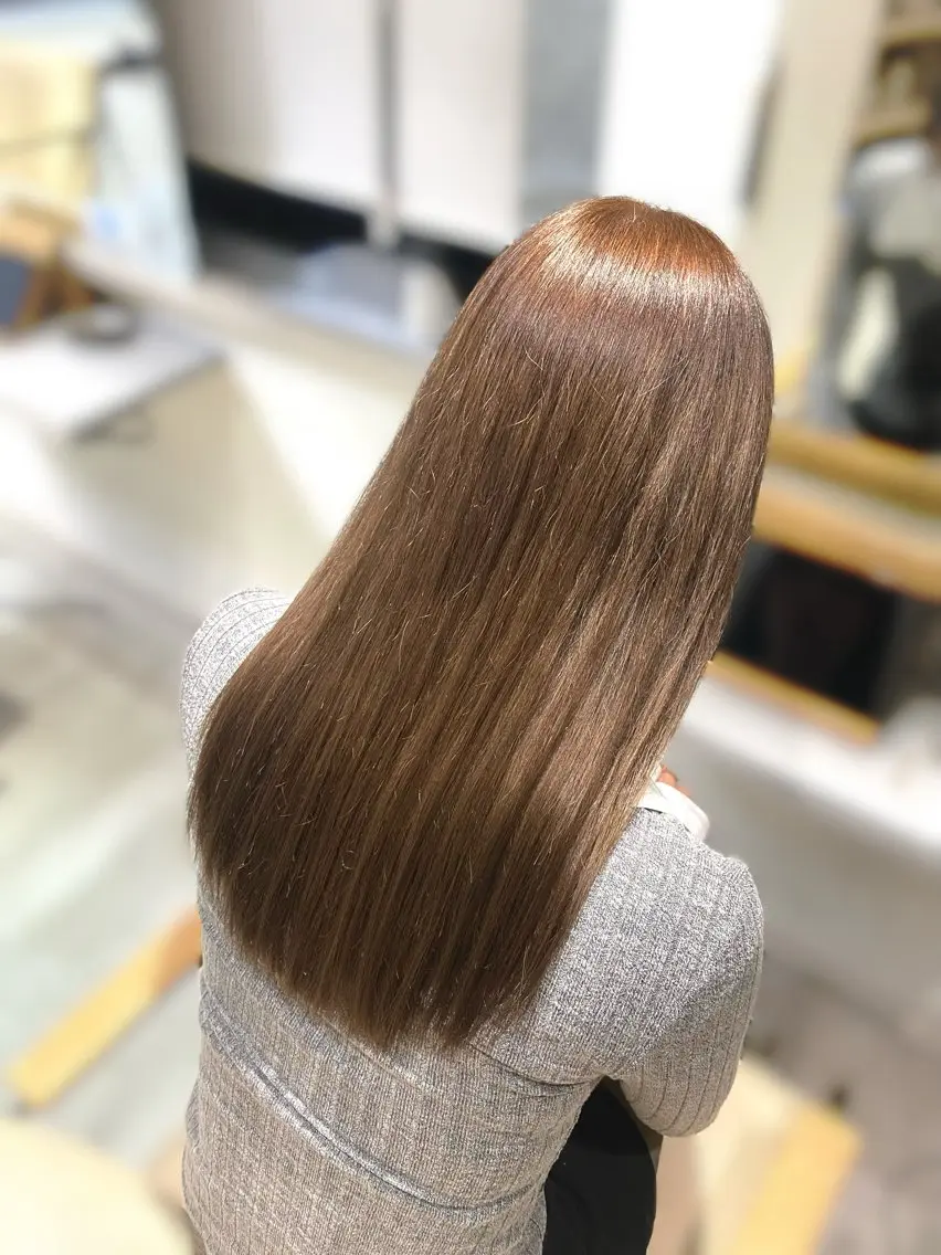 カラー ブリーチ ダブルカラー ブリーチなしカラー ヘアカラー 大阪梅田カラーカット モデル募集中🦋サヤのヘアスタイル
