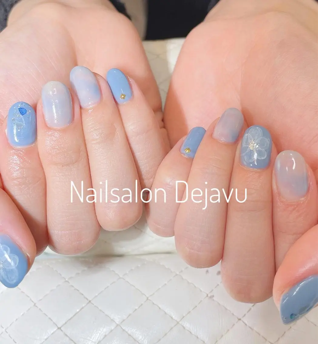 ネイル アートネイル ブルー ジェルネイル 持ち込み 春ネイル Nail salon Dejavu 🌿のネイルデザイン