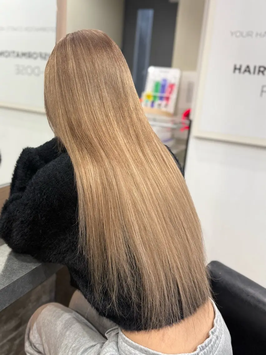 💛ケアブリーチカラー＋カット＋シールエクステ相談(当日施術OK)の写真