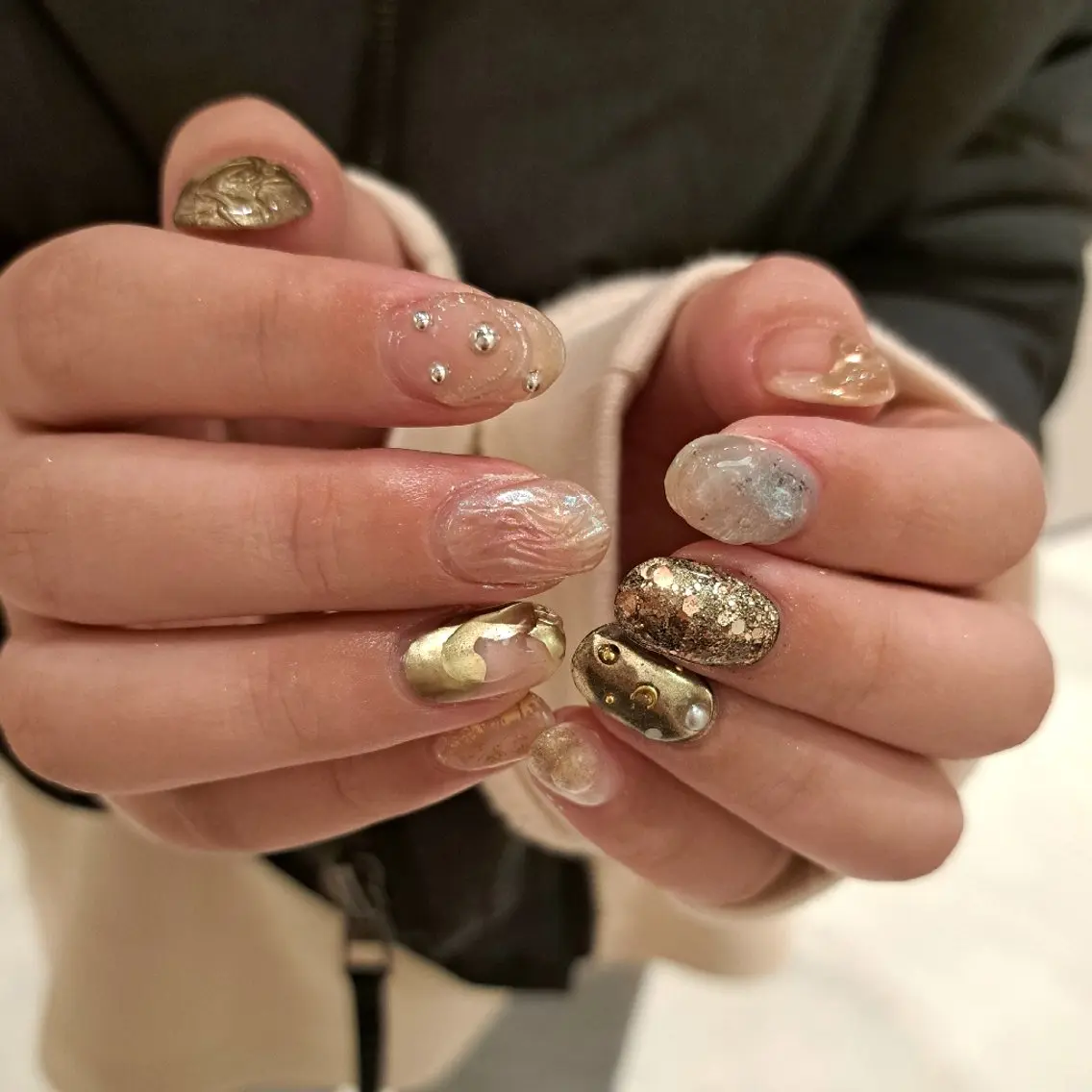 ネイル アートネイル ミラーネイル 持ち込み ニュアンスネイル Nail mood デザイン持ち込みokのネイルデザイン