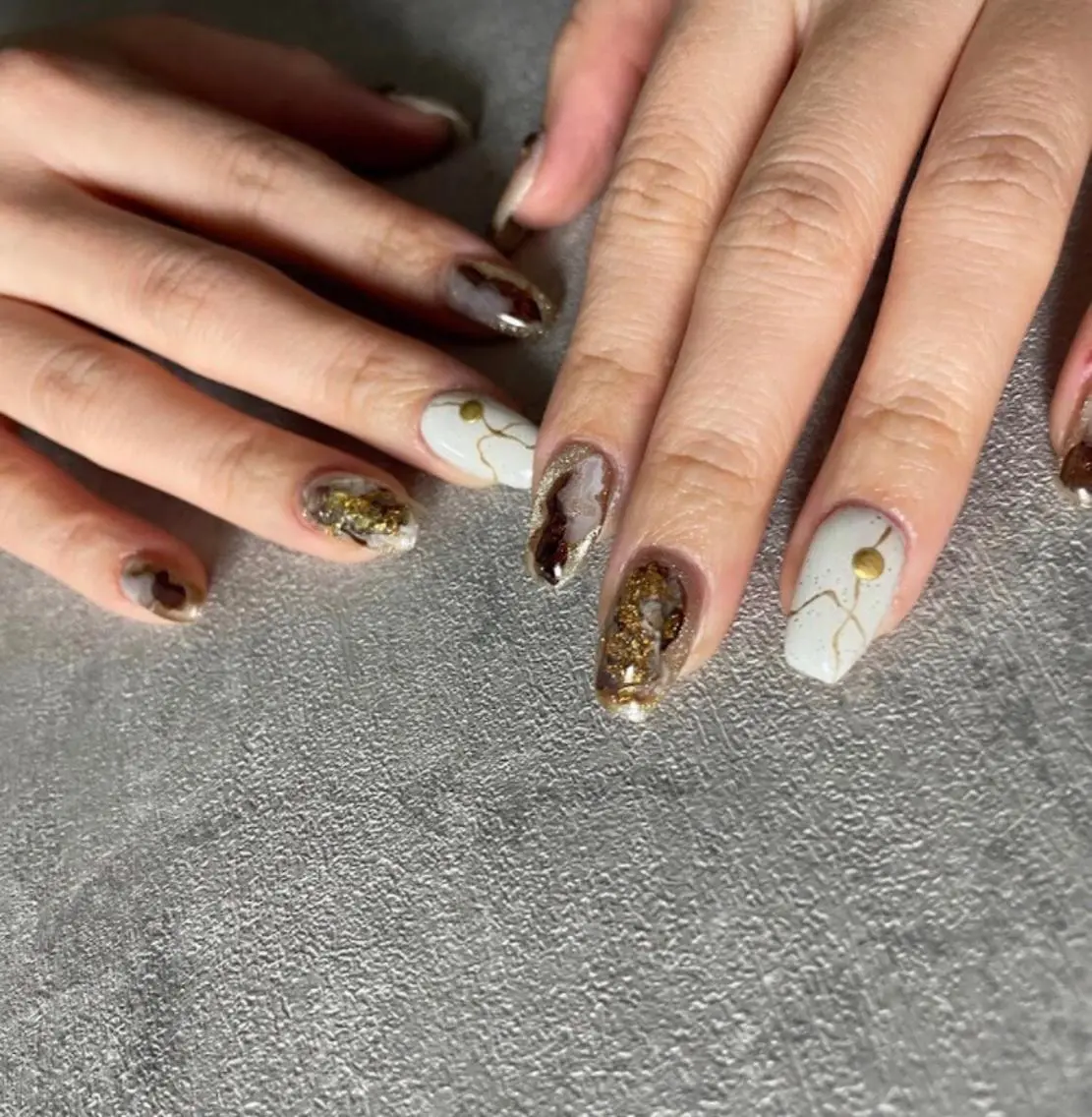 ネイル アートネイル ジェルネイル マグネットネイル ミラーネイル ニュアンスネイル nailstudio eviz新宿店のネイルデザイン