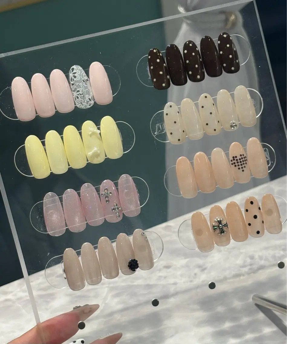 💅🎨 10種類から選べる自爪定額シンプルネイル(オフ込み)の写真