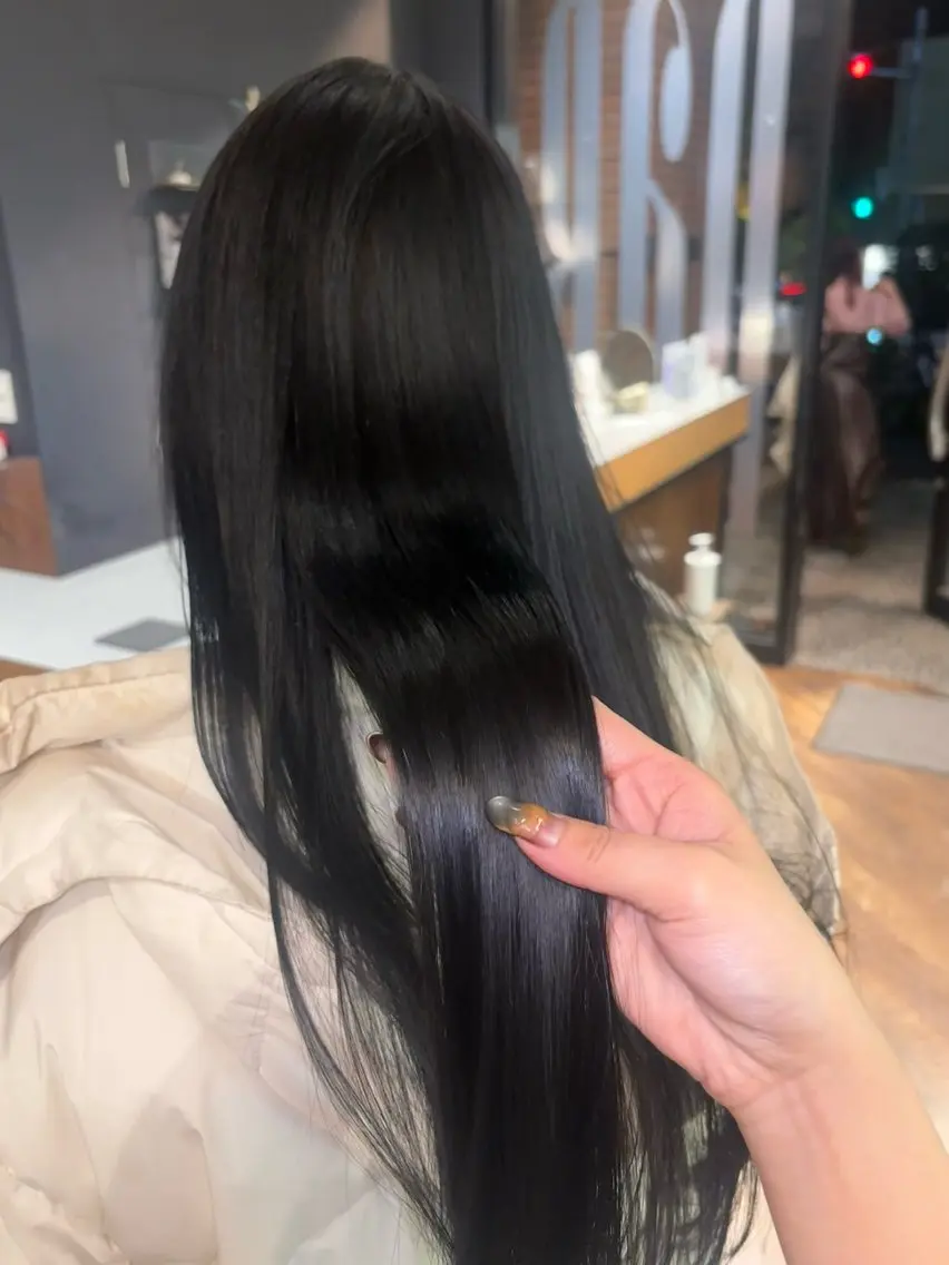 ロング カラー カット ヘアカラー RiSA ★のヘアスタイル