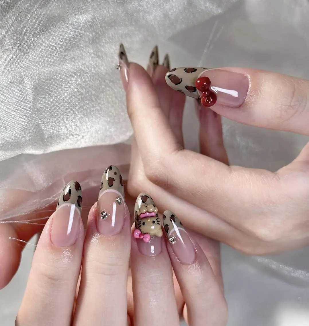 ネイル ハンドネイル Pure&Rich Nailのネイルデザイン