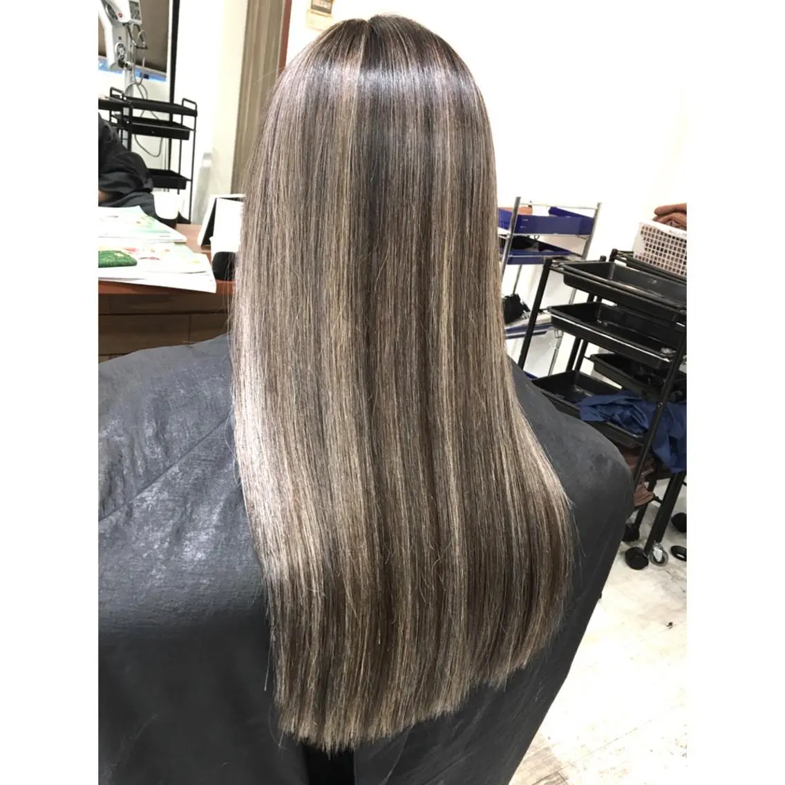 ロング カラー ネイル マツエク・マツパ ヘアカラー トリートメント 井上 一平のヘアスタイル