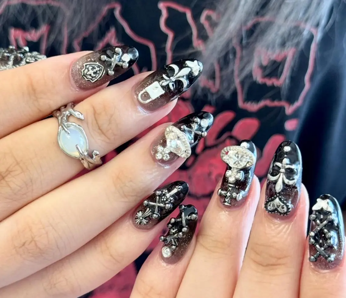 ネイル ハンドネイル Pure&Rich Nailのネイルデザイン