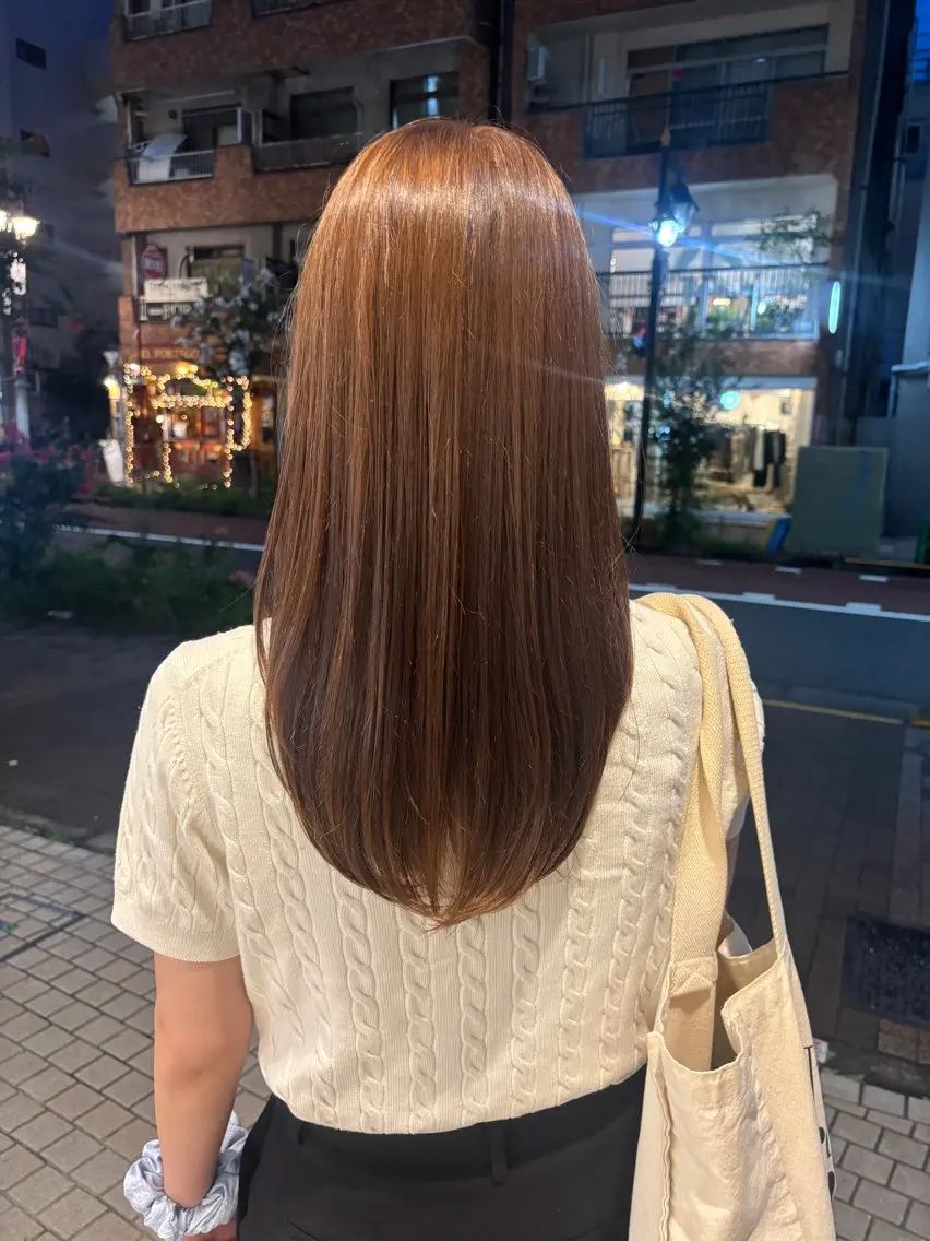 セミロング カラー ヘアカラー 🍒透明感×艶カラー 🍒こなんのヘアスタイル