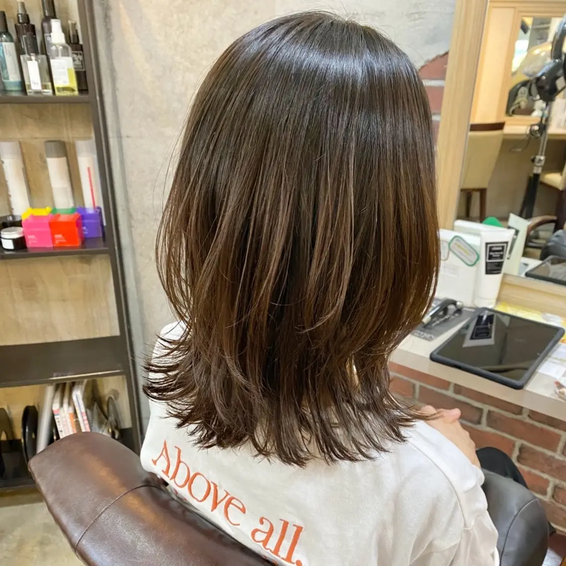 セミロング カラー レイヤーカット レイヤーカット/ 根本瑠実のヘアスタイル