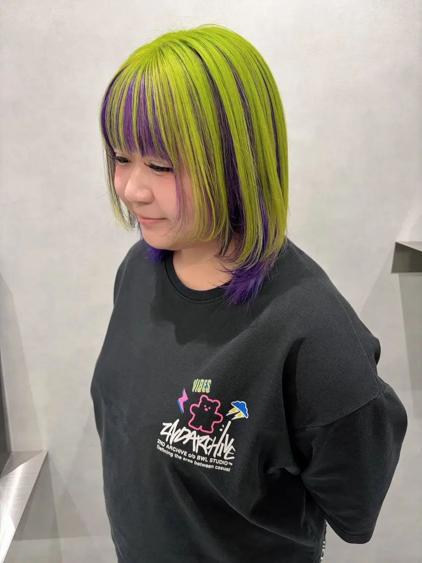 ショート ヘアカラー ブリーチ特化/ 派手髪/デザイン🎨のヘアスタイル