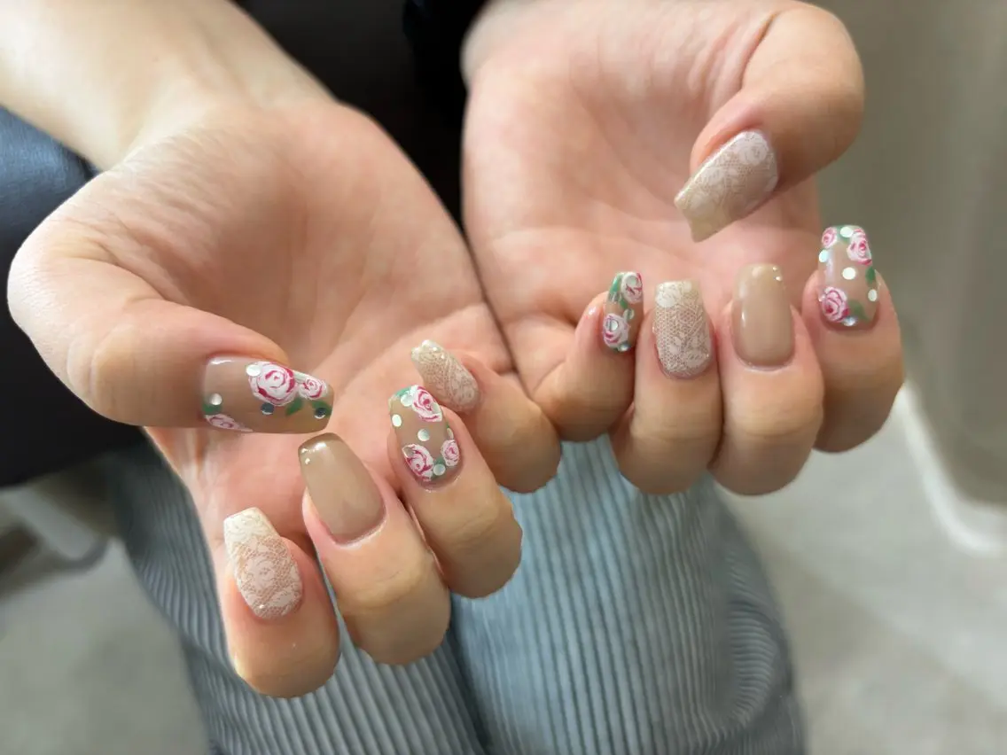 ネイル ハンドネイル Mai :矢場町 ニュアンス🌿アートのネイルデザイン