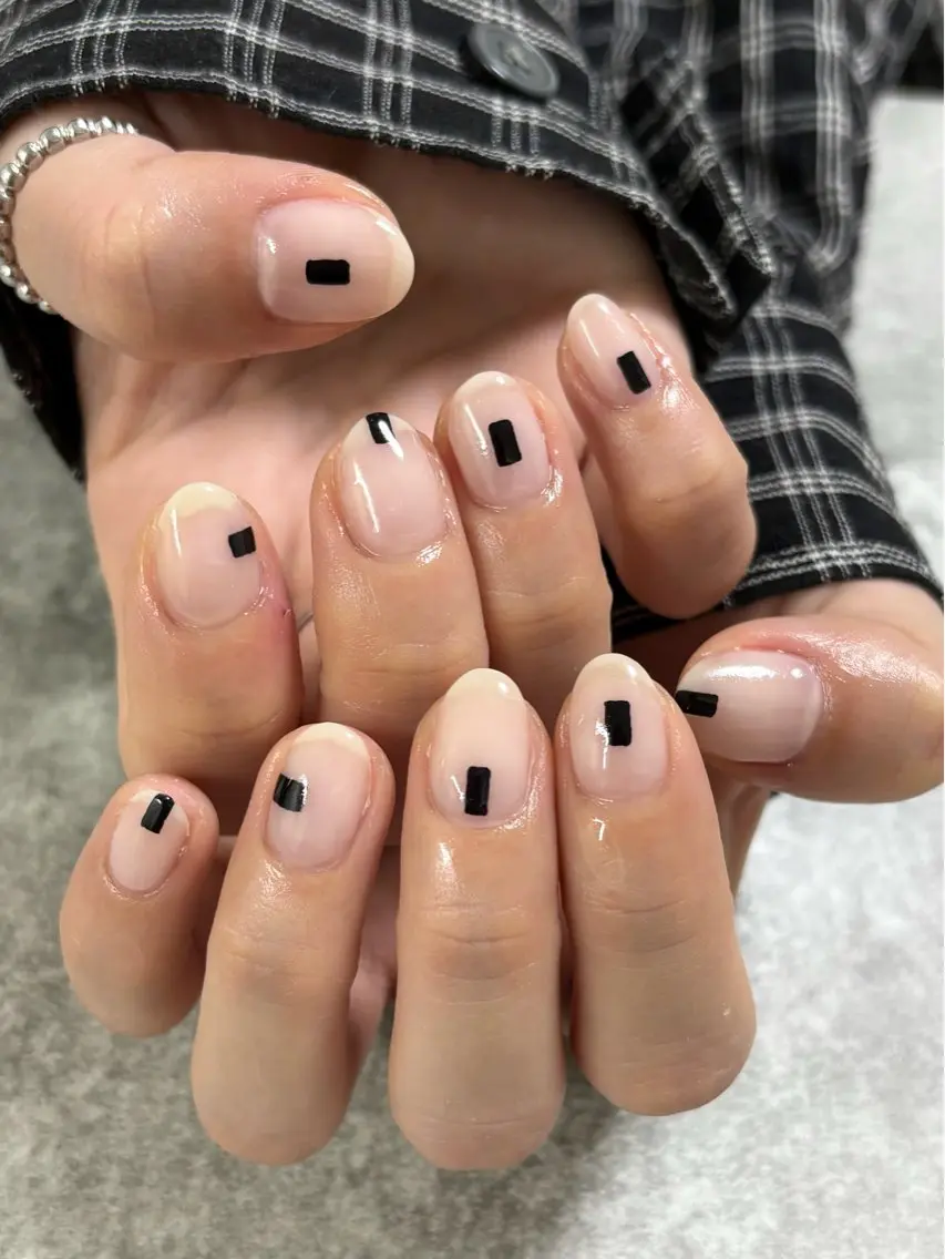 ネイル ハンドネイル FIORITURA Maikoのネイルデザイン