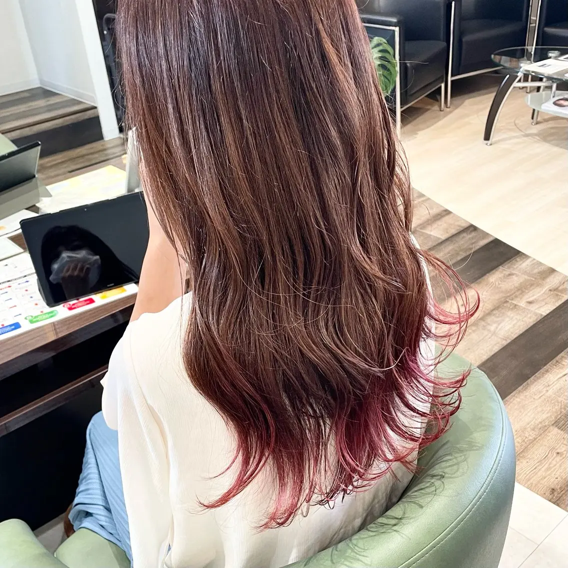 ロング カラー ブリーチ デザインカラー ロング 村上 遥香 店長スタイリストのヘアスタイル