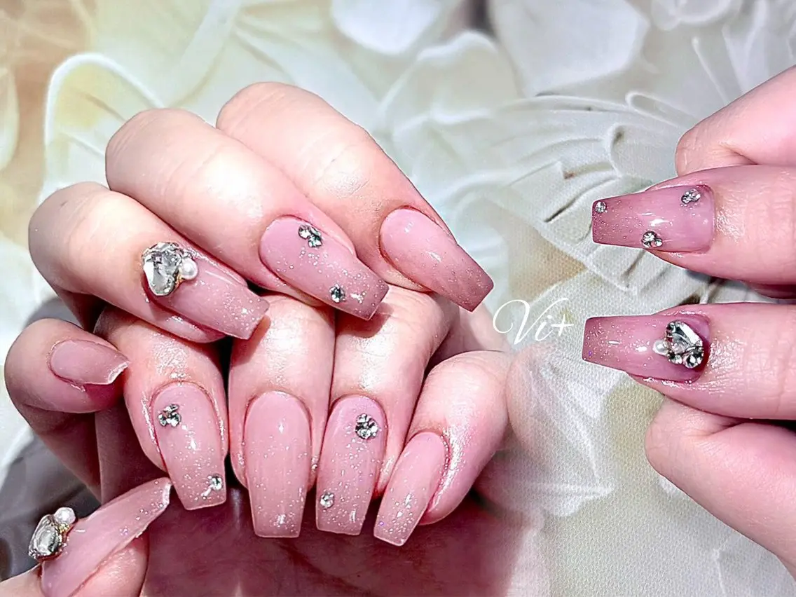 ネイル ハンドネイル ✨Nailsalon Vi+✨のネイルデザイン