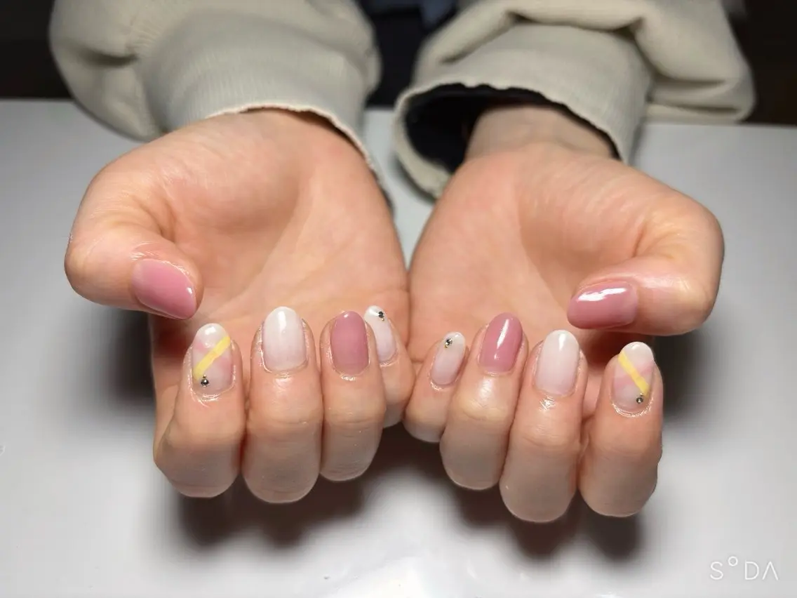 ネイル ハンドネイル ネイル脱毛 Reeのネイルデザイン
