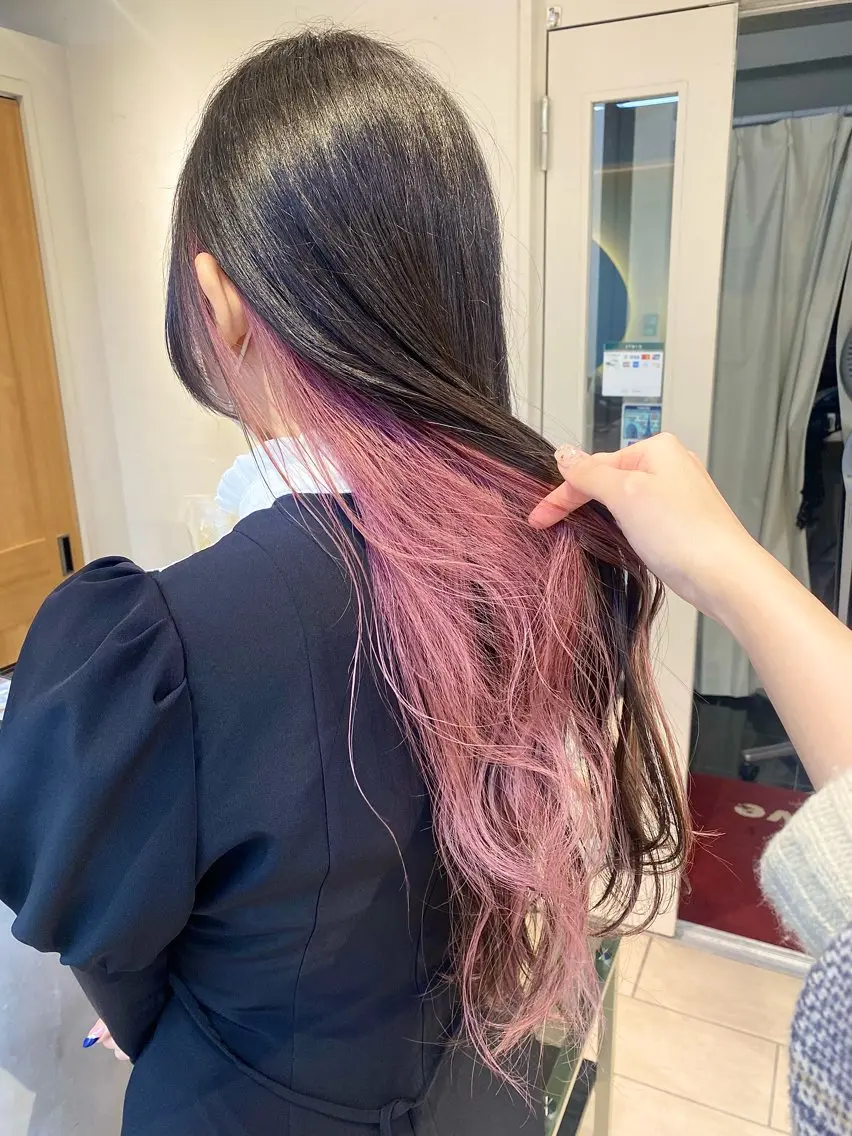 ロング カラー ブリーチ インナーカラー ピンクカラー Aya　ブリーチなし 🌱　ダブルカラーのヘアスタイル