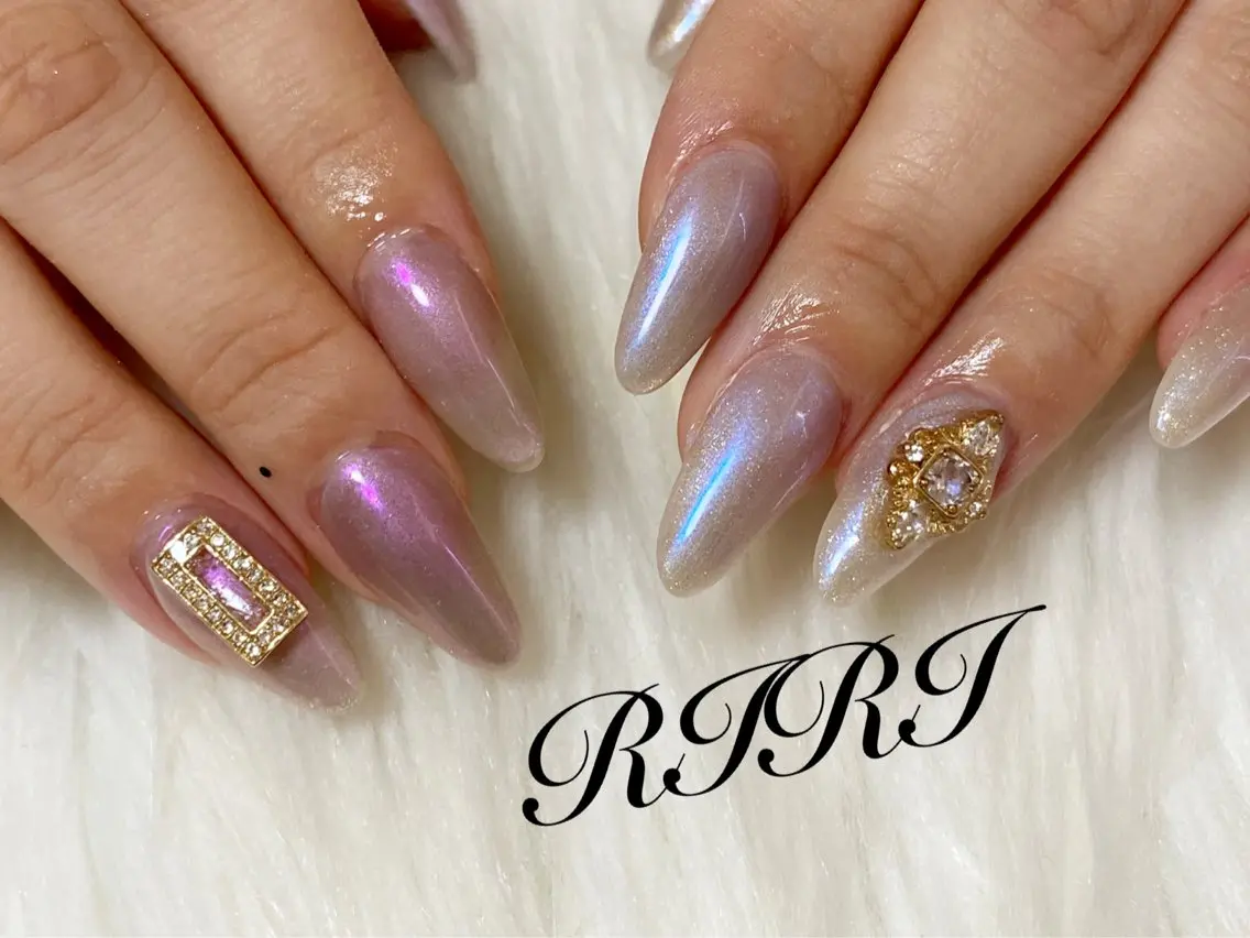 ネイル ブルー ジェルネイル キラキラネイル ラメ(グリッター) ロングネイル riri オーナーのネイルデザイン
