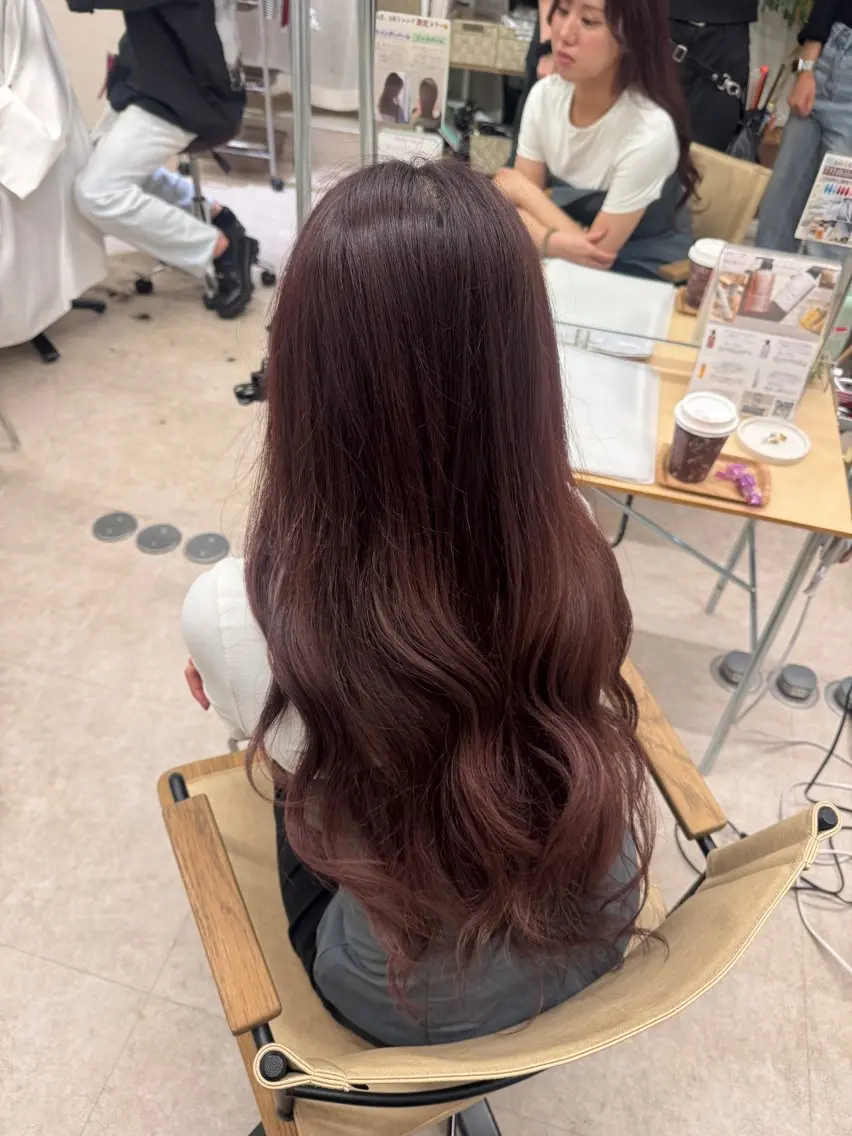 ロング カラー 河野 愛莉のヘアスタイル