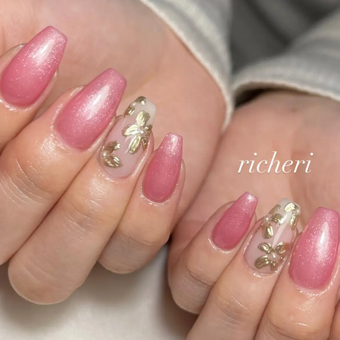 ミディアム ネイル ハンドネイル richeri beautyのエステ・リラクイメージ