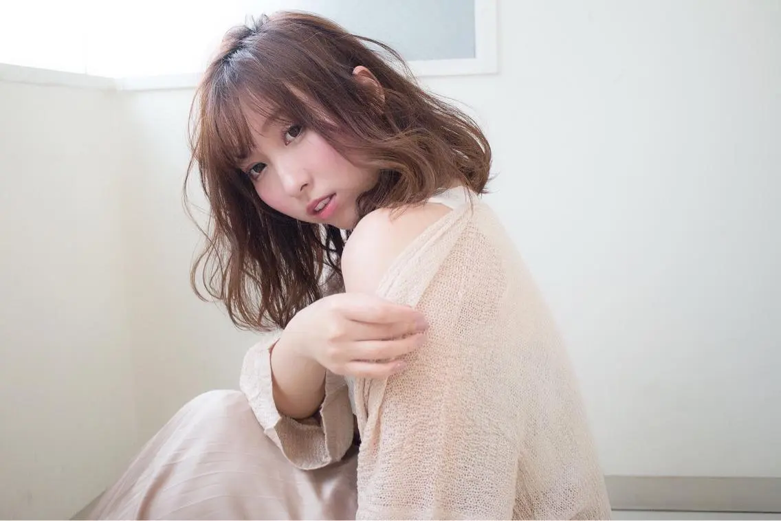 ミディアム 美髪矯正・レイヤー 倉友哉のヘアスタイル