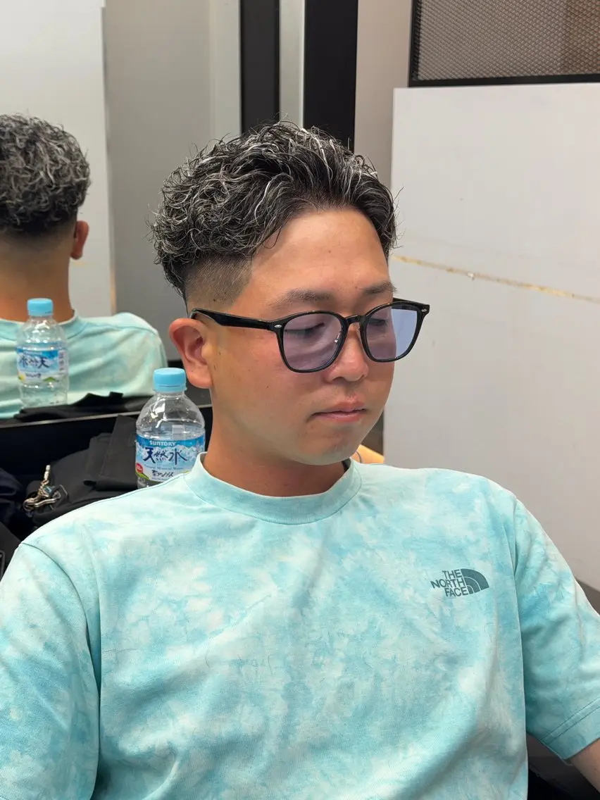 カラー パーマ メンズ メンズメッシュ メンズパーマ メッシュ カット ヘアカラー パーマ 【Men's Lapis横浜】翔太のヘアスタイル