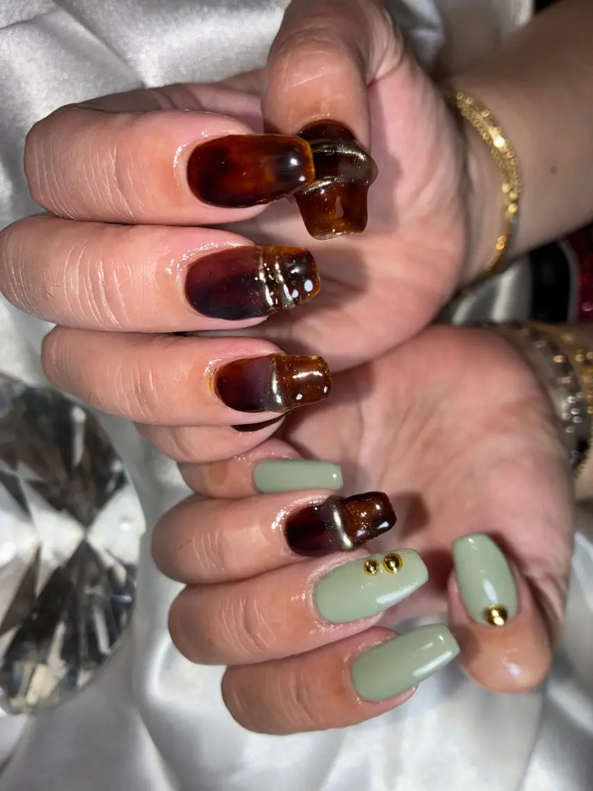 ミディアム ハンドネイル YOKOSUKA NAILS💅⚓️のネイルデザイン