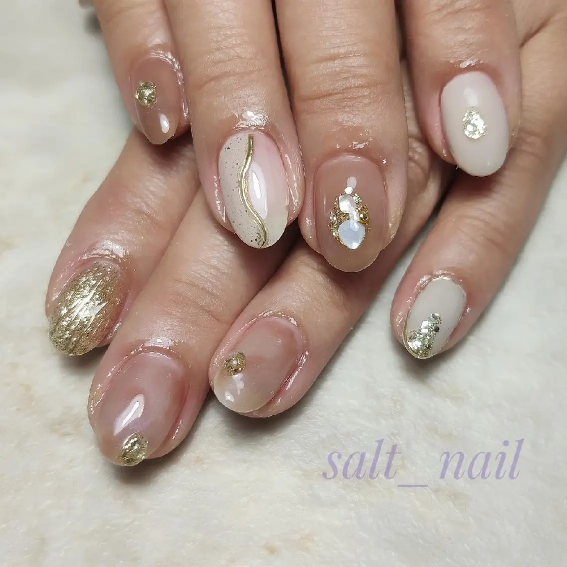 ネイル アートネイル ミラーネイル ニュアンスネイル ハンドネイル 個人サロン saltnailのネイルデザイン