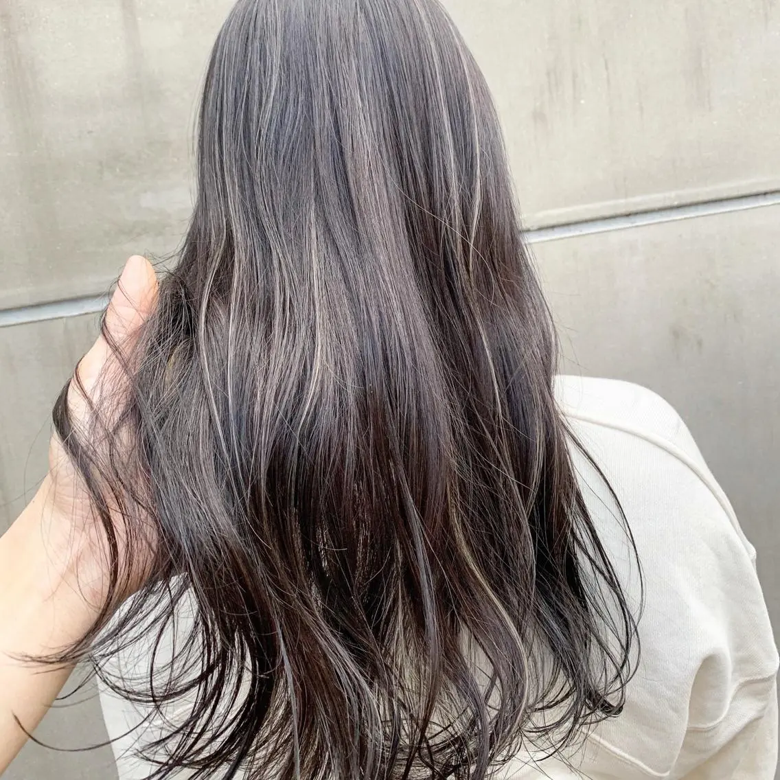 セミロング カラー バレイヤージュ ブリーチ デザインカラー ハイライトカラー ハイライト 【渋谷で人気】艶髪× 髪質改善/ツヤカラーのヘアスタイル