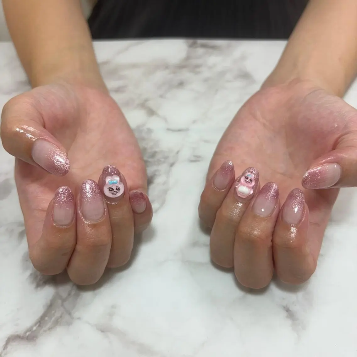 salon UNE LMA見習いスタッフのネイルデザイン