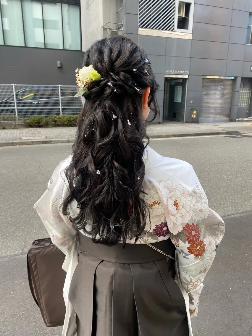 ロング カラー ヘアアレンジ 卒業式のヘアスタイル NIKO/名古屋/ 髪質改善/艶髪のヘアスタイル