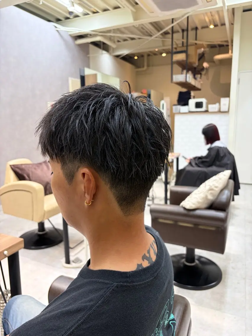 メンズ フェードカット カット ヘッドスパ 黒崎 大地のヘアスタイル