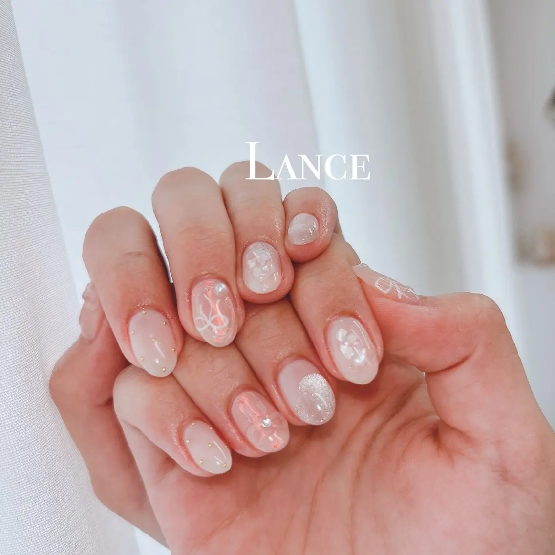 ネイル オーロラネイル ブルー フットネイル 氷ネイル・うるうるネイル キラキラネイル Lance nailのネイルデザイン