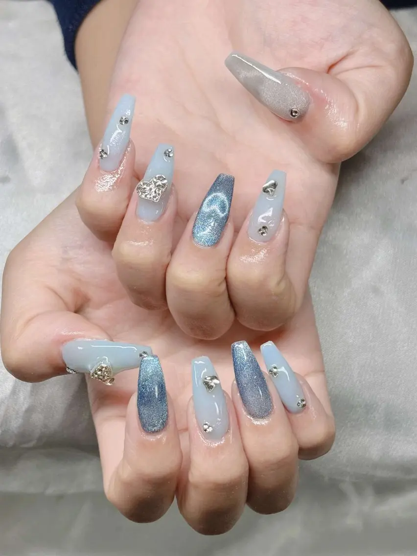 ネイル 長さ出し グラデーション 卒業式 キラキラネイル マグネットネイル ハンドネイル Lee Nailsのネイルデザイン