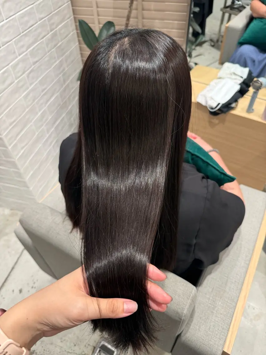 ロング カラーモデル募集中 ️🩵小林沙瑛のヘアスタイル