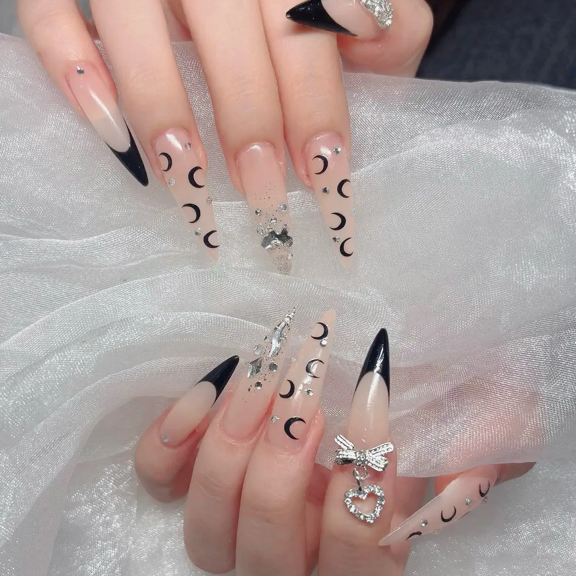 ネイル フットネイル フレンチネイル グラデーション 韓国ネイル ロングネイル ハンドネイル Hani Nail Salonのネイルデザイン