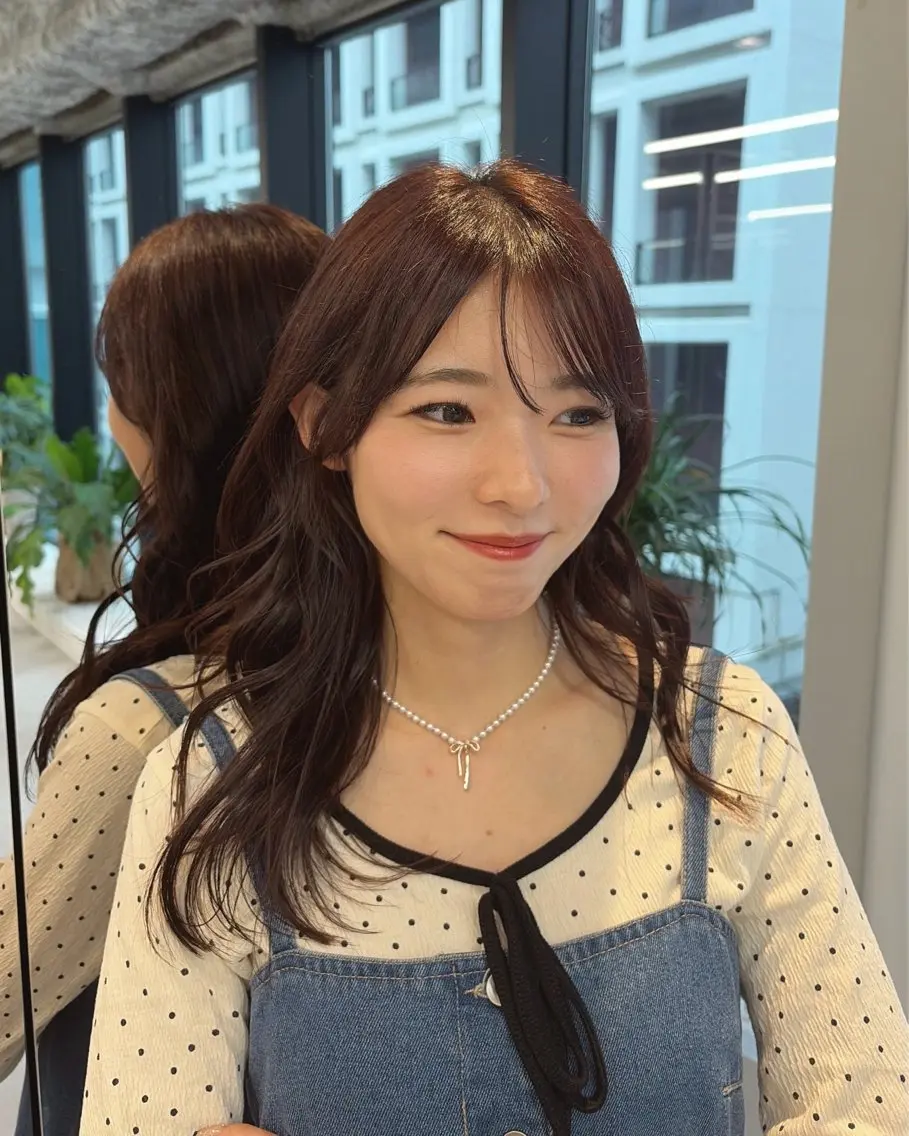 ロング 吉田 なづなのヘアスタイル