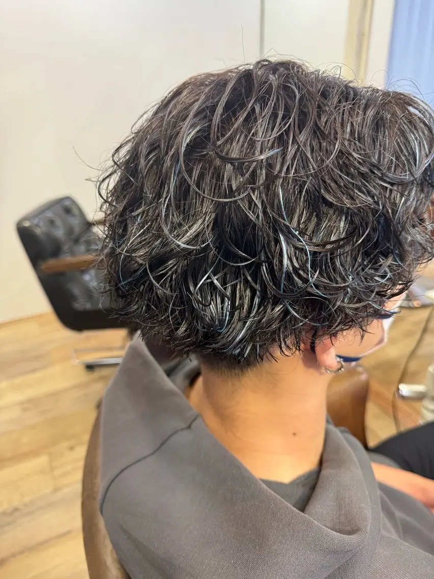 ショート カラー パーマ メンズ特化 ⚡️ひりゅう⚡️のヘアスタイル