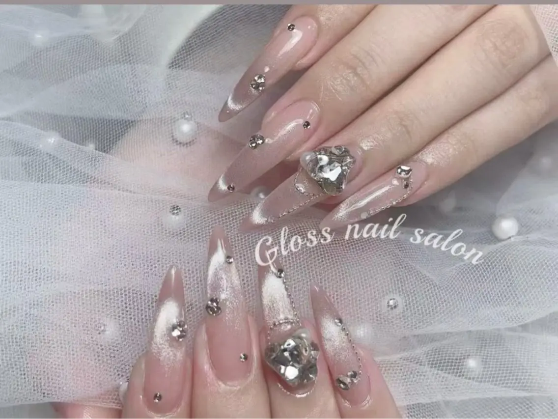 ネイル miho🍎 Gloss nailのネイルデザイン