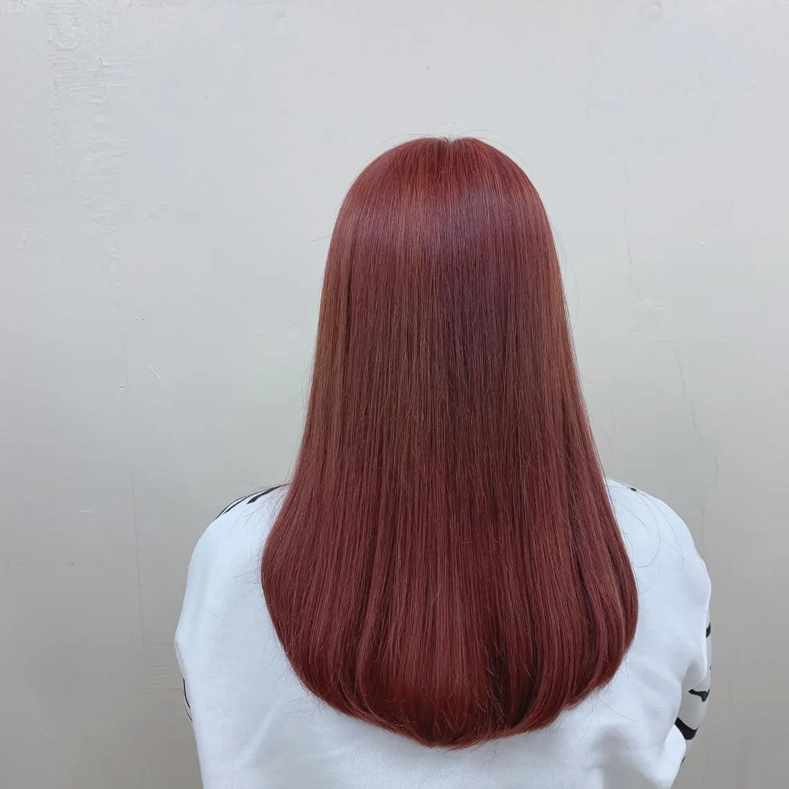 セミロング ヘアカラー トリートメント ブリーチカラー 🩵MIZUKIのヘアスタイル