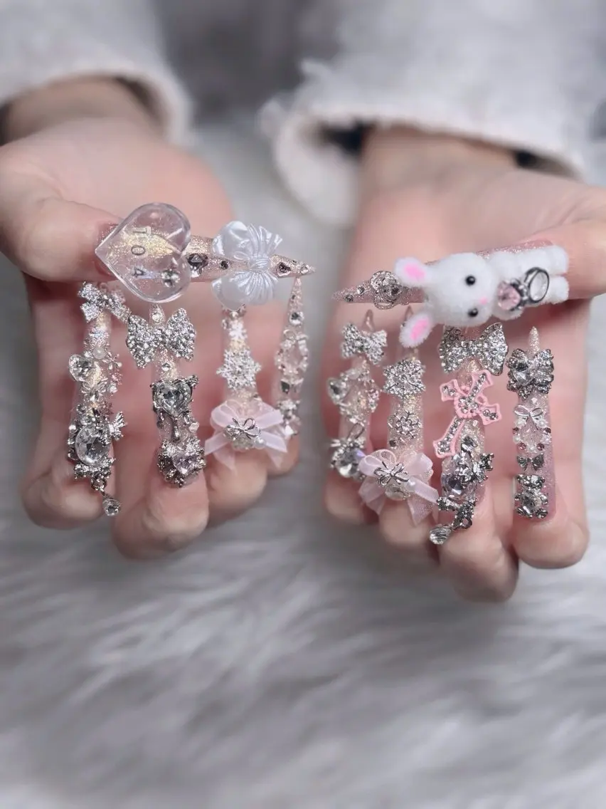 ネイル オーロラネイル フレンチネイル ジェルネイル ハロウィン 韓国ネイル H.baby Nail Salonのネイルデザイン