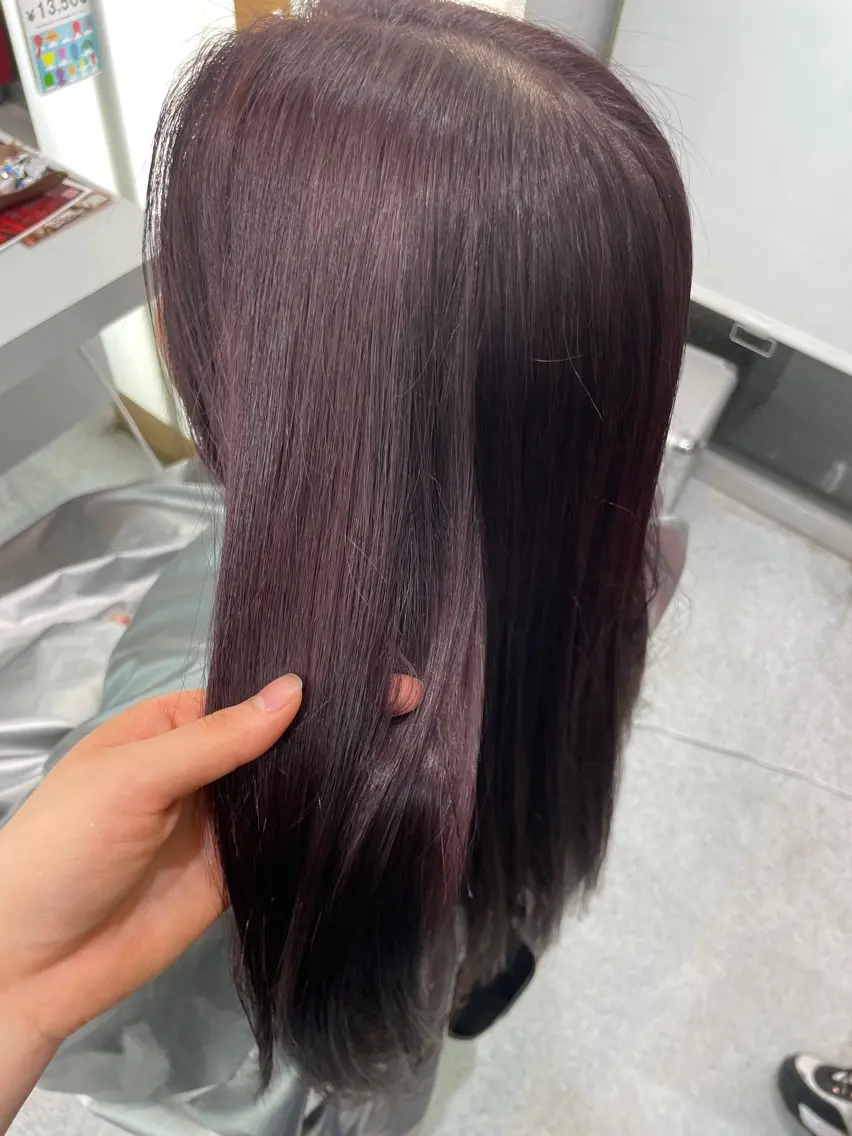カラー ヘアカラー 佐々木 悠奈のヘアスタイル