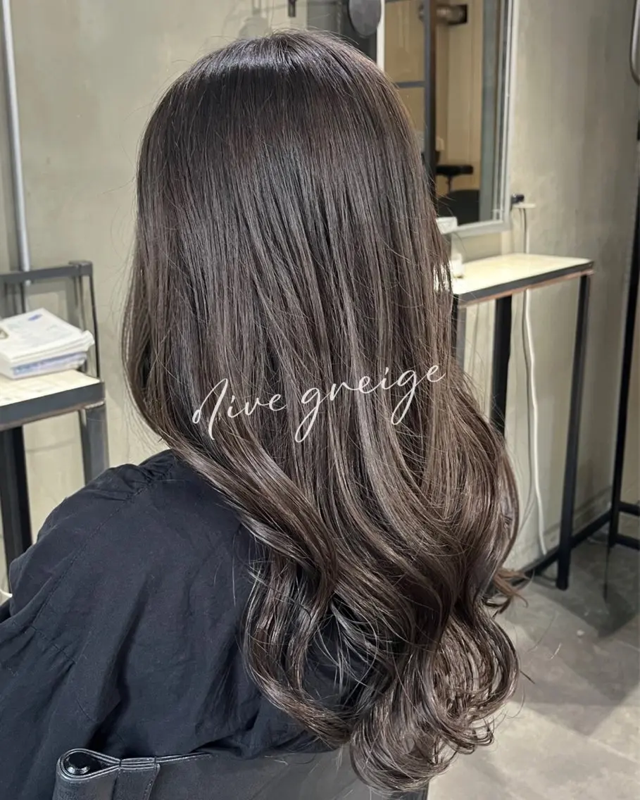 セミロング カラー グレージュ オリーブグレージュ オリーブグレー カット ヘアカラー トリートメント 透明感♥韓国ヘア HINAのヘアスタイル