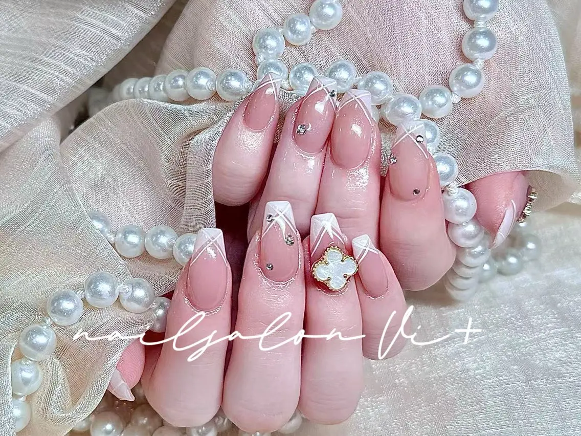 ネイル ハンドネイル ✨Nailsalon Vi+✨のネイルデザイン