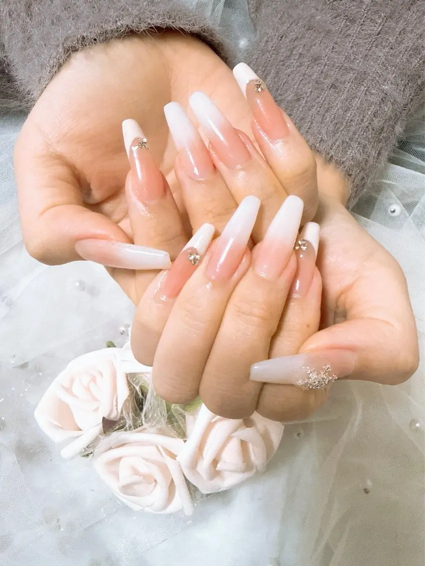 ネイル 伊藤 明美のネイルデザイン