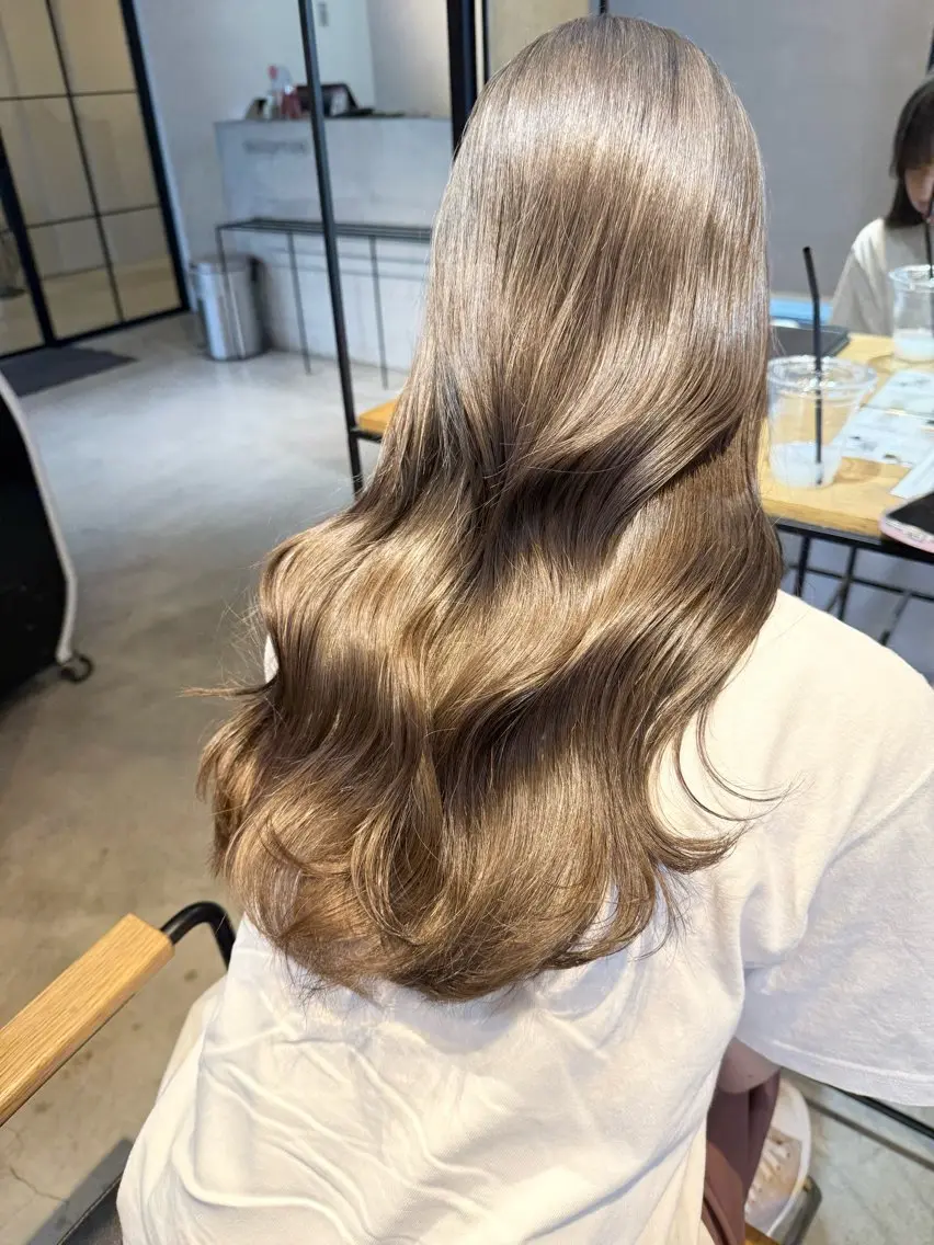 ミディアム カット ヘアカラー トリートメント ダブルカラー/レイヤ ー新潟駅/谷口大海のヘアスタイル