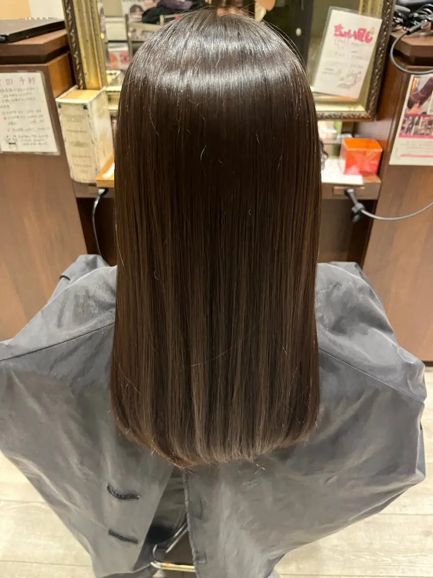 ロング カット 縮毛矯正 🍀透明感ナチュラル カラー🍀じゅんのヘアスタイル
