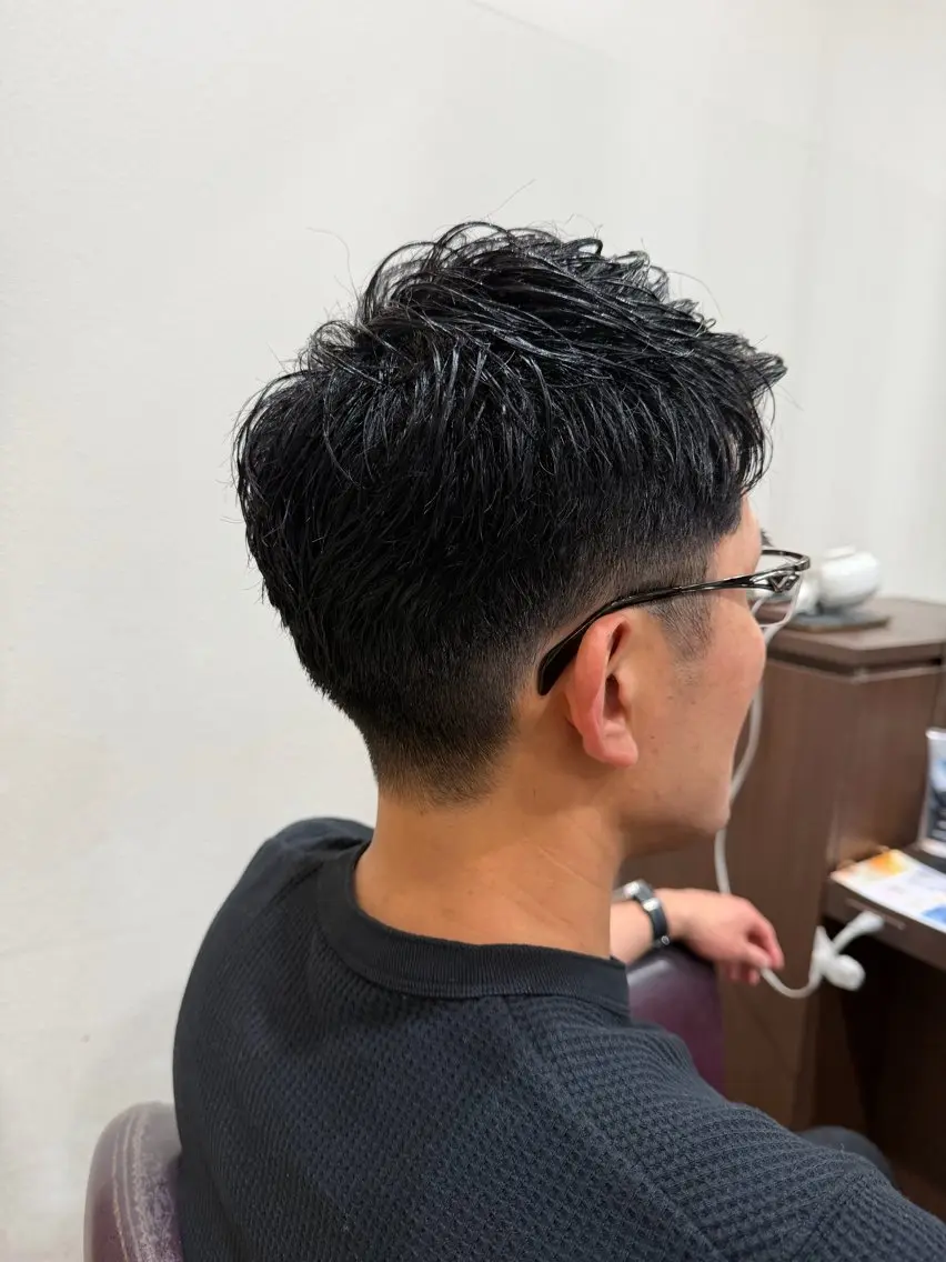 メンズ 刈り上げ カット 仲井 充のヘアスタイル